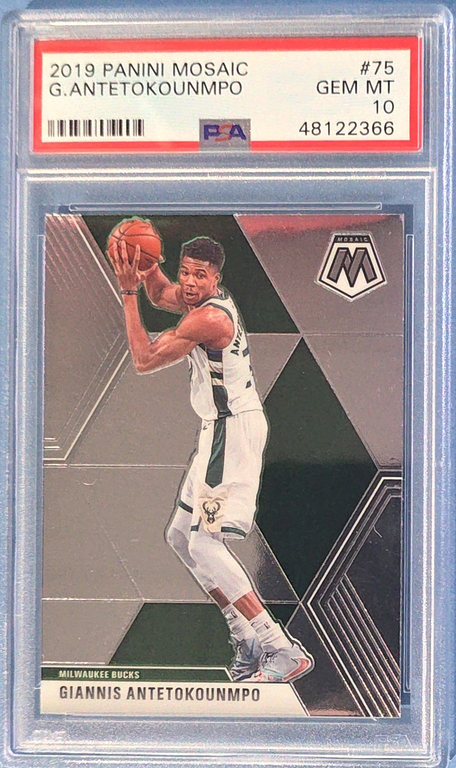 Giannis Antetokounmpo 2019 Panini Mosaic #75 PSA 10