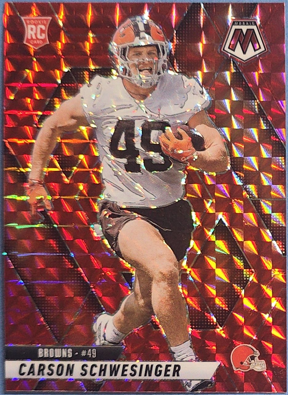 Carson Schwesinger 2025 Panini Mosaic Rookies - Red Camo Mosaic Prizm Rookie #371 (RC)